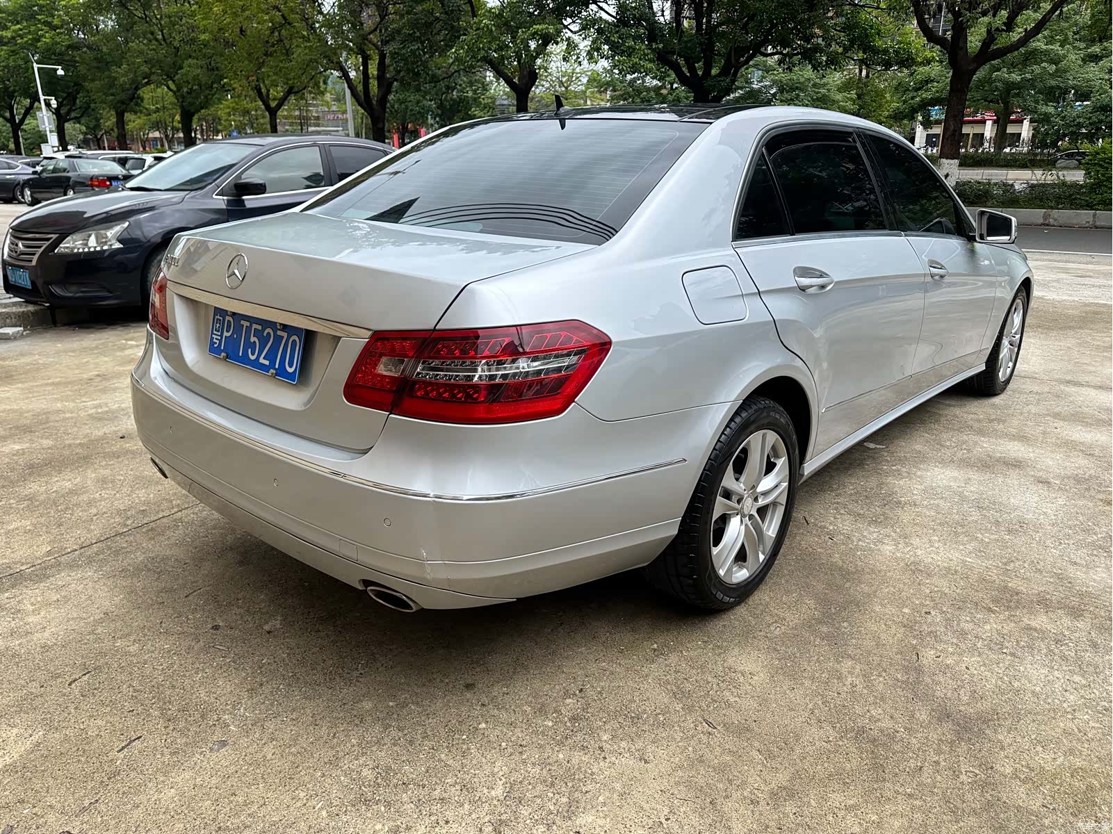 Mercedes-Benz E-Class, 2011 4
