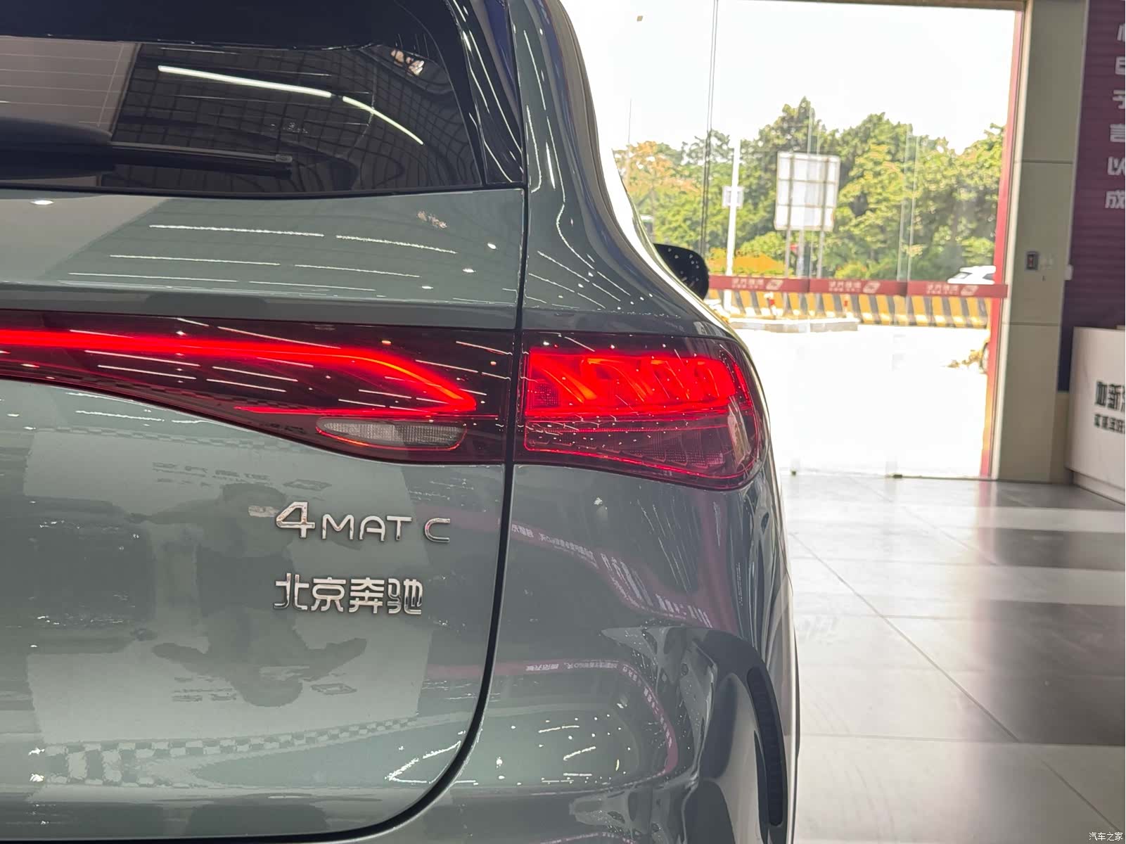 Mercedes-Benz EQE, 2024 8
