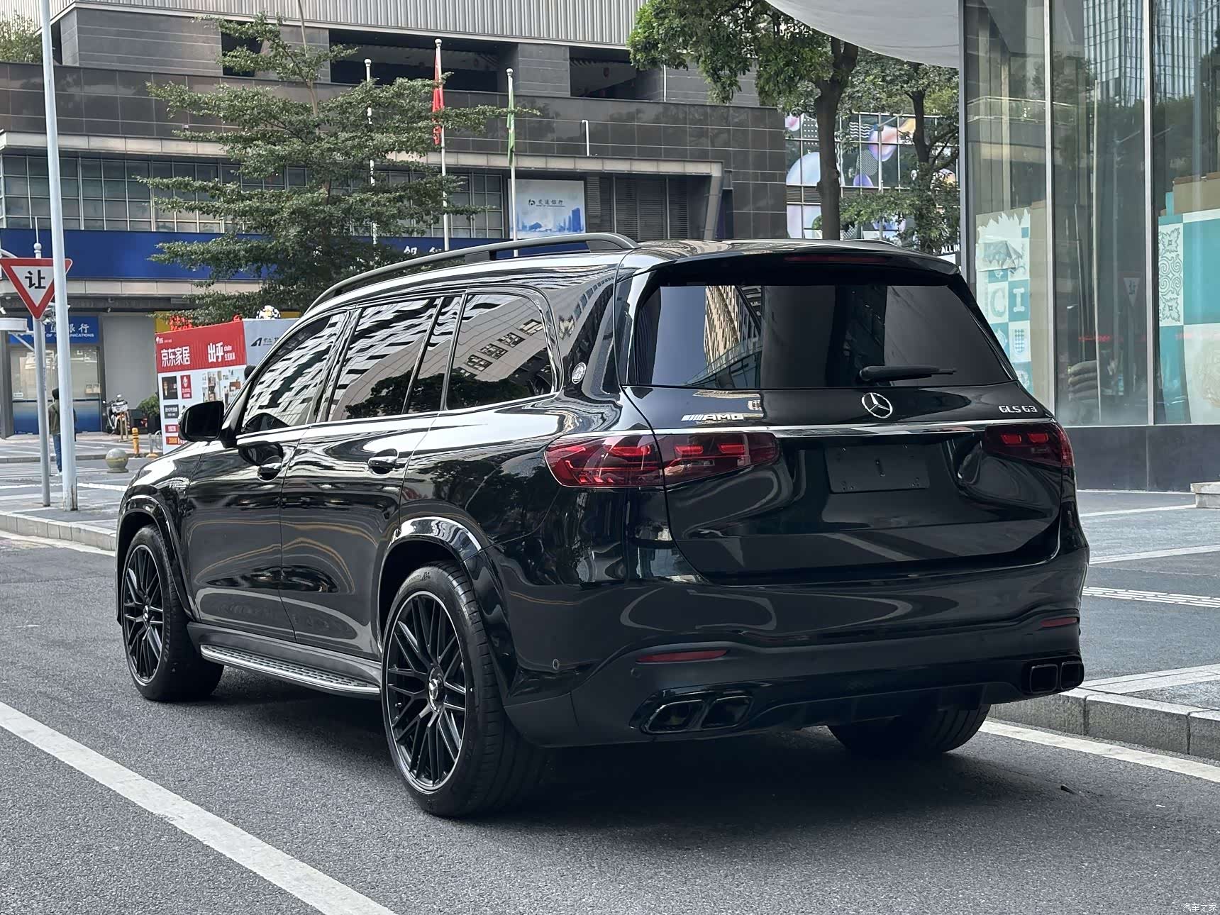 Mercedes-Benz GLS, 2024 17