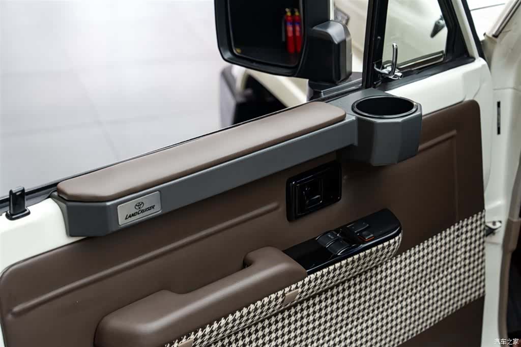 Toyota Land Cruiser, 2024 12