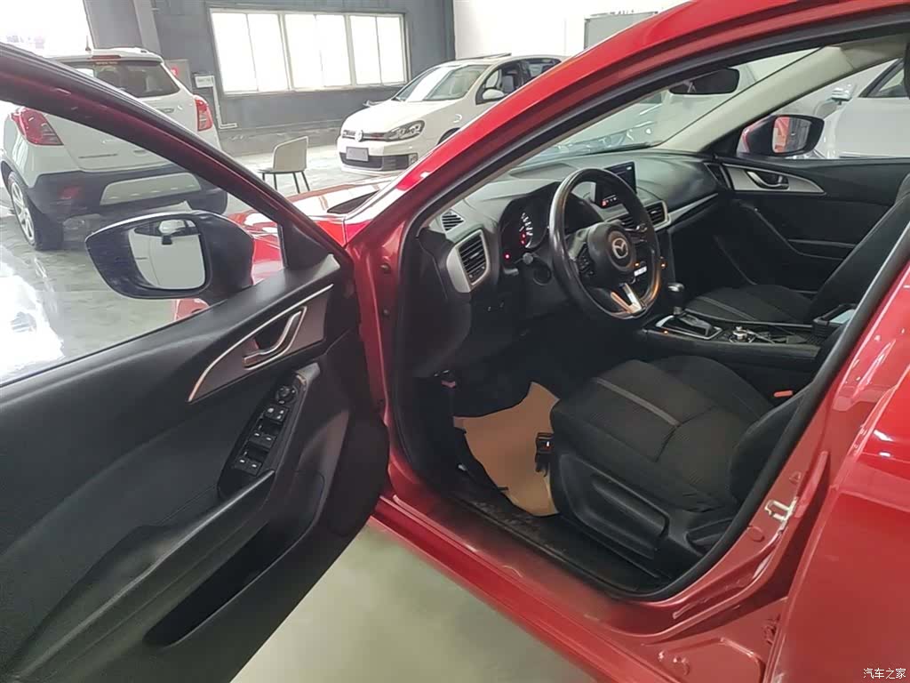 Mazda Mazda3, 2017 16