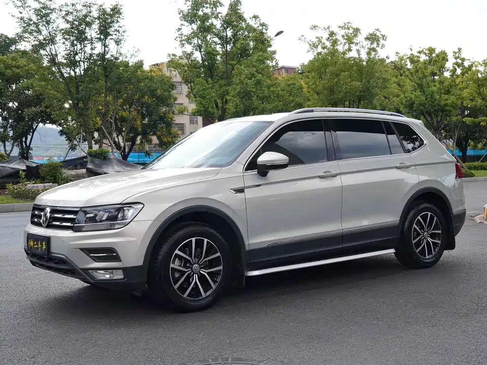 Volkswagen Tiguan L