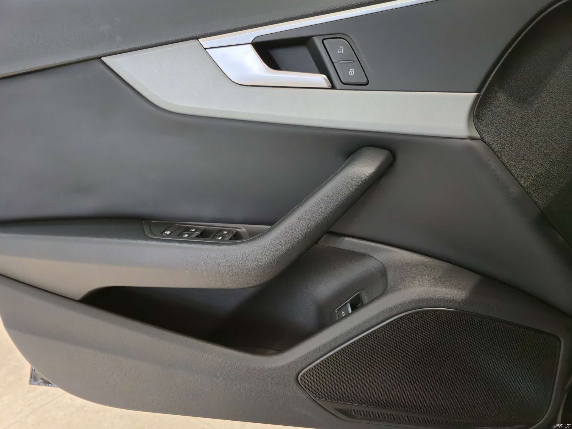 Audi A4L, 2019 17