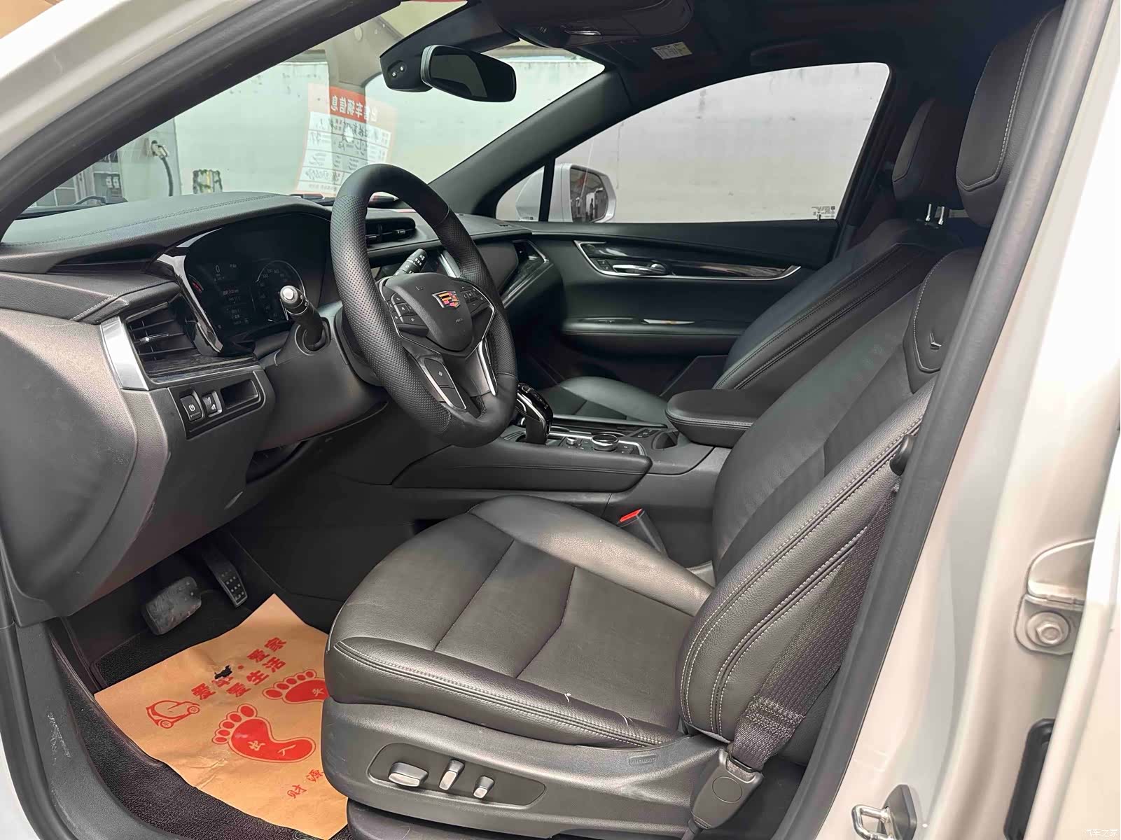 Cadillac XT5, 2021 все фото