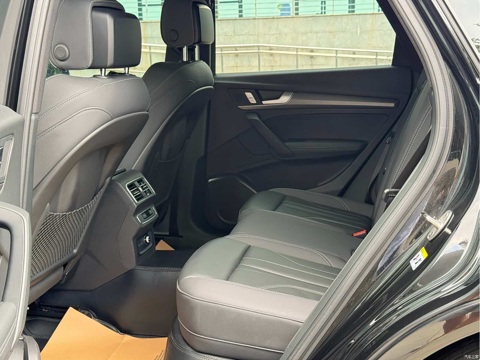 Audi Q5L, 2023 8