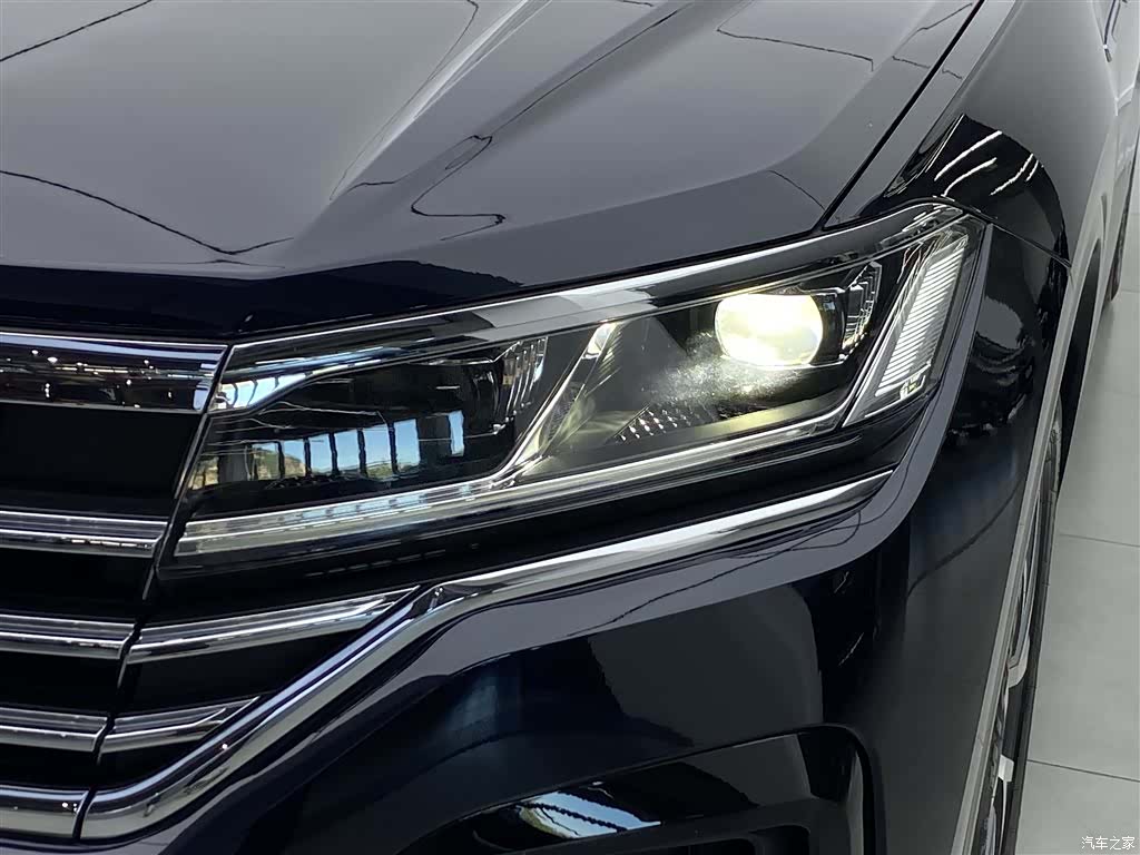 Volkswagen Touareg, 2022 33