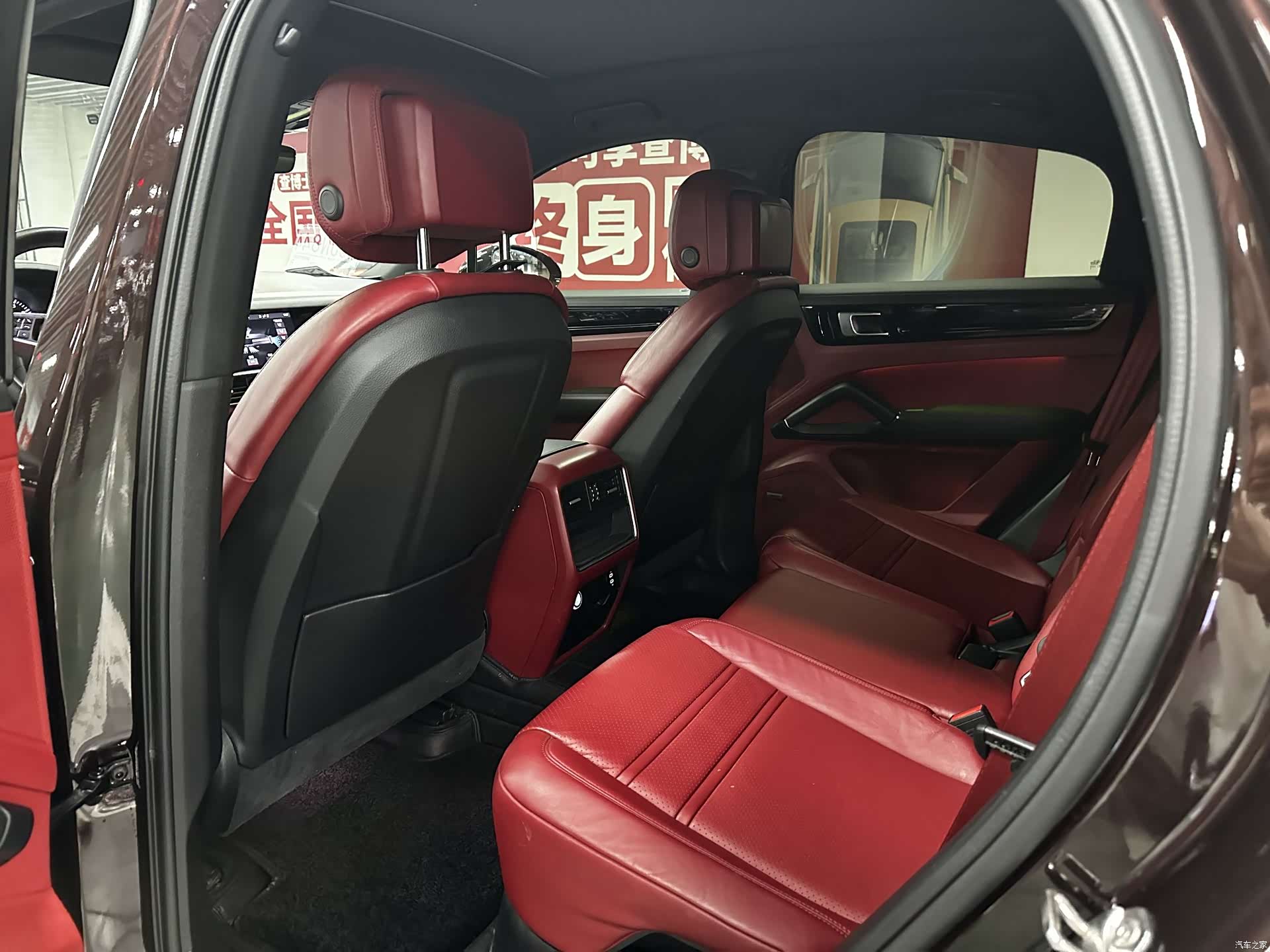 Porsche Cayenne, 2020 12