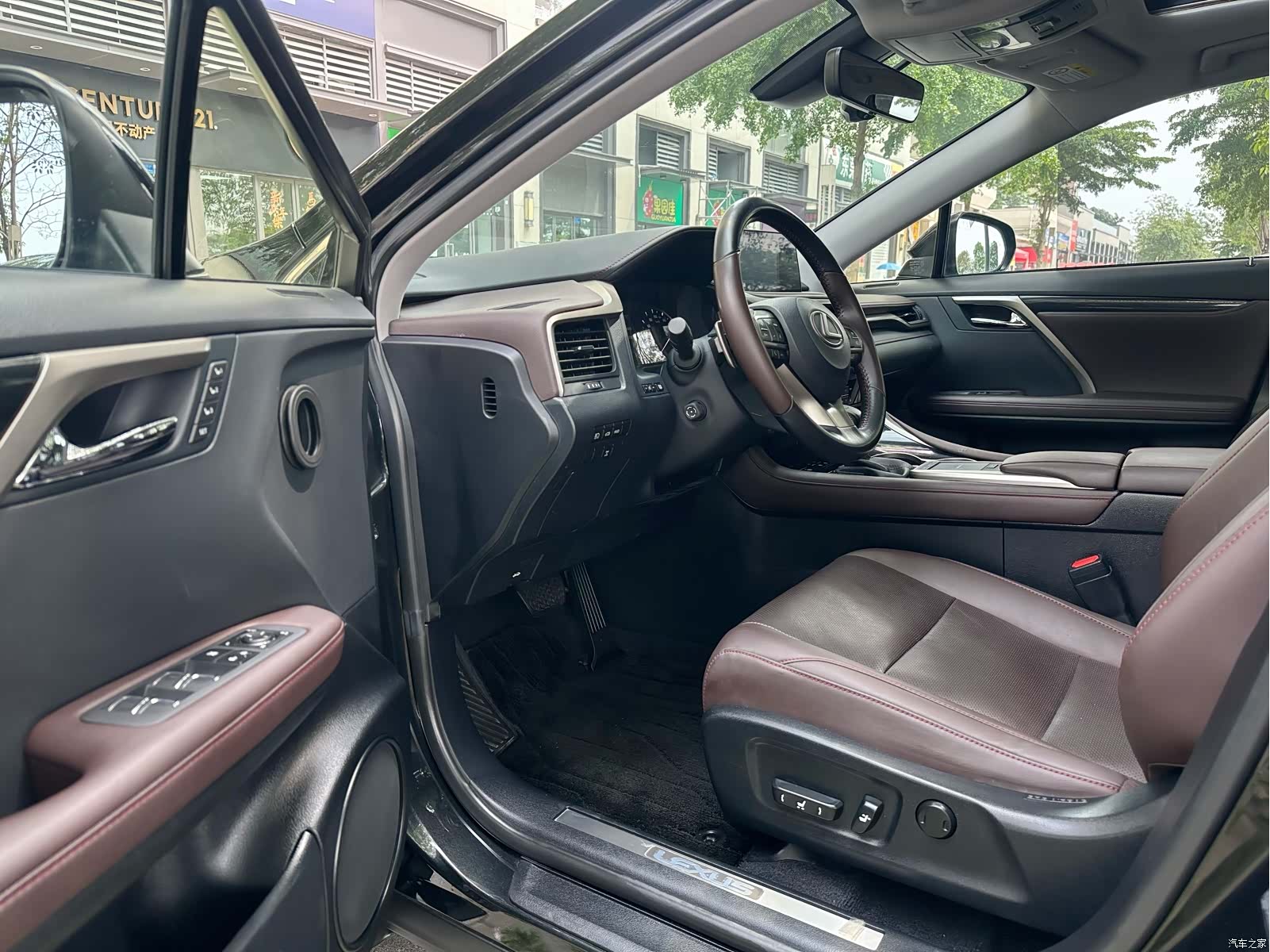 Lexus RX, 2021 4