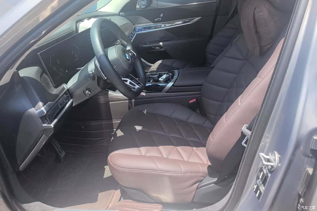 BMW 7 Series, 2024 9