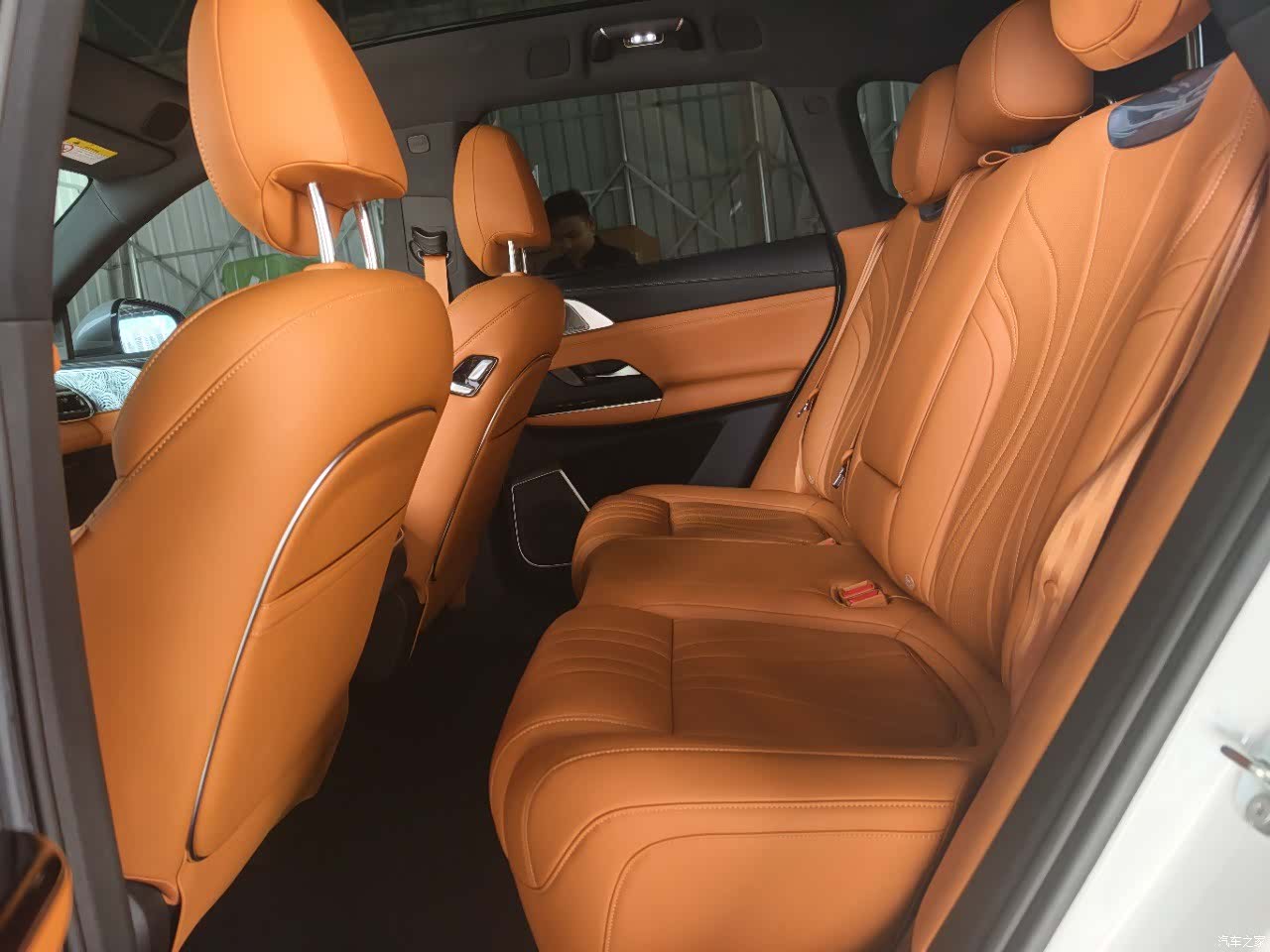 Xpeng G9, 2023 12