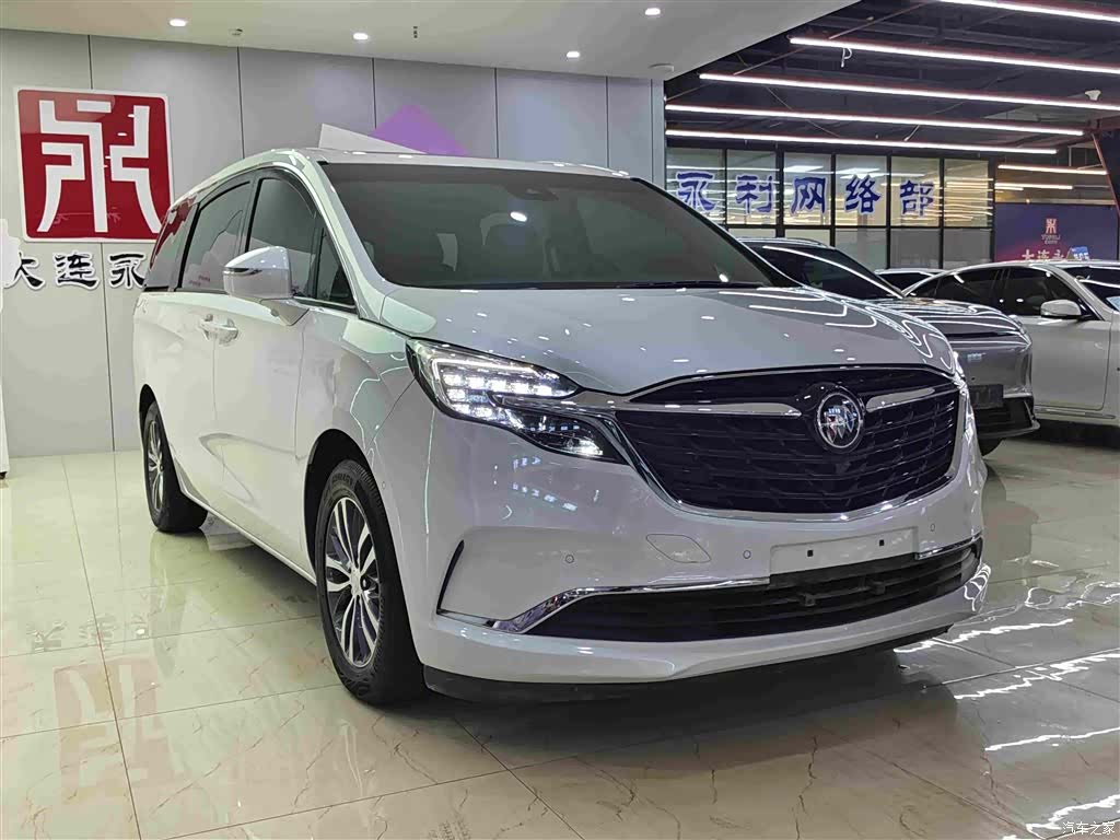 Buick GL8, 2020 3
