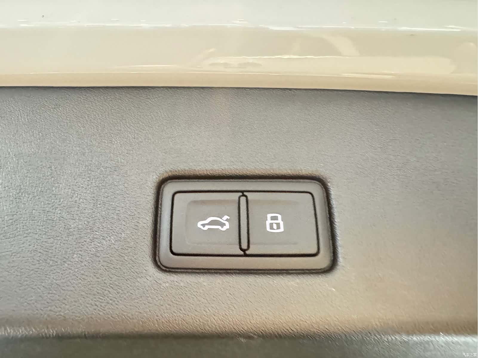 Audi Q4 e-tron, 2023 10