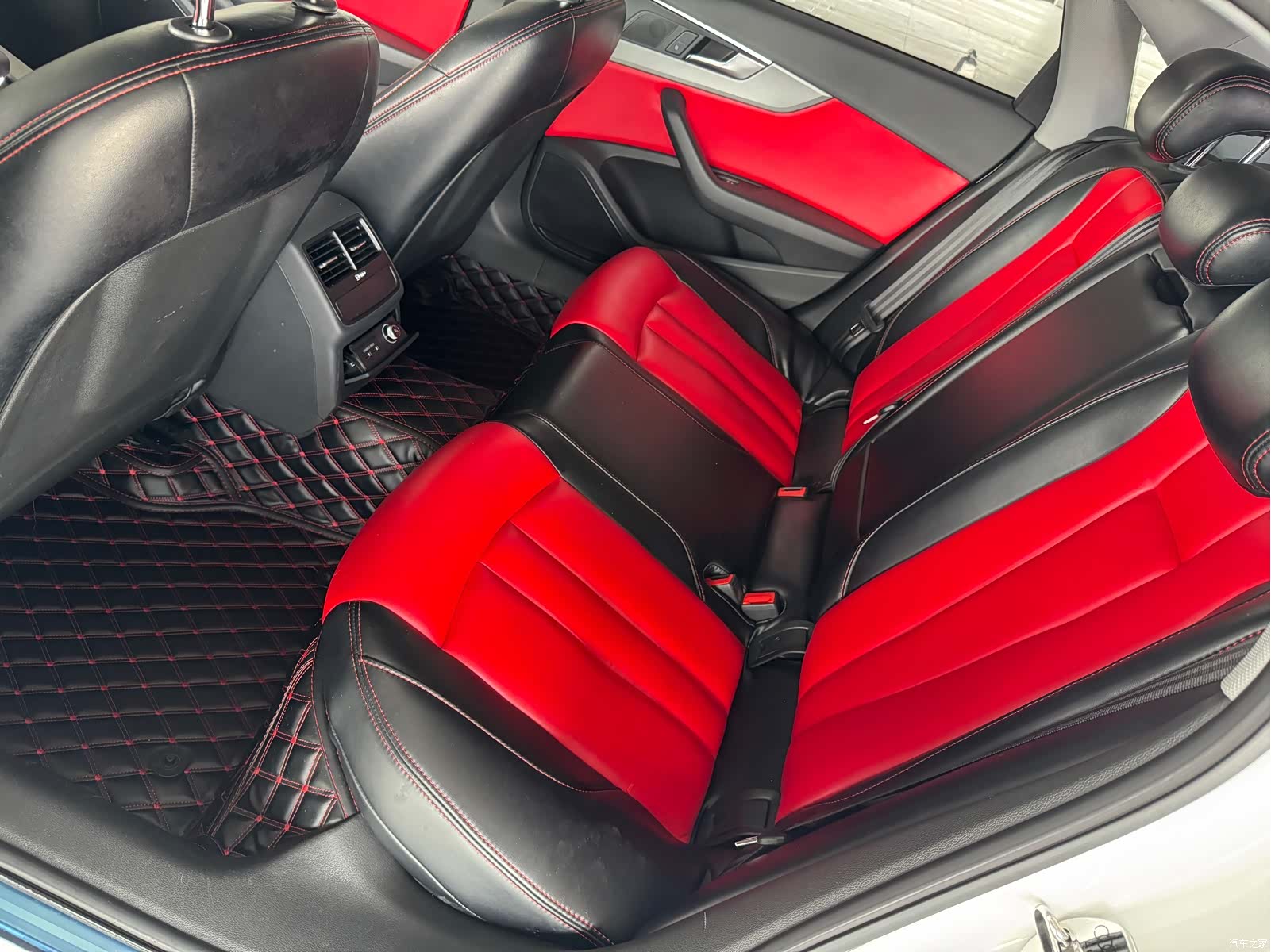 Audi A4L, 2019 7