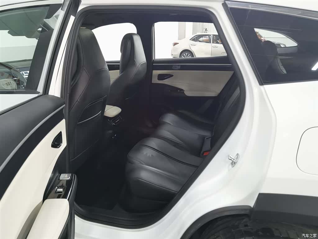Geely Galaxy L7, 2024 15
