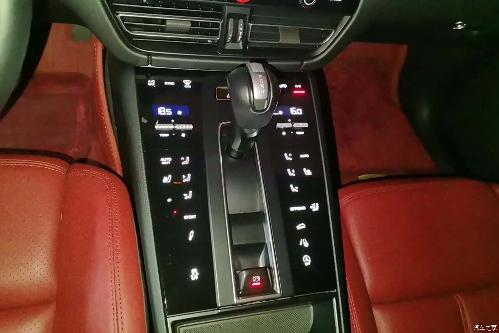 Porsche Macan, 2024 16