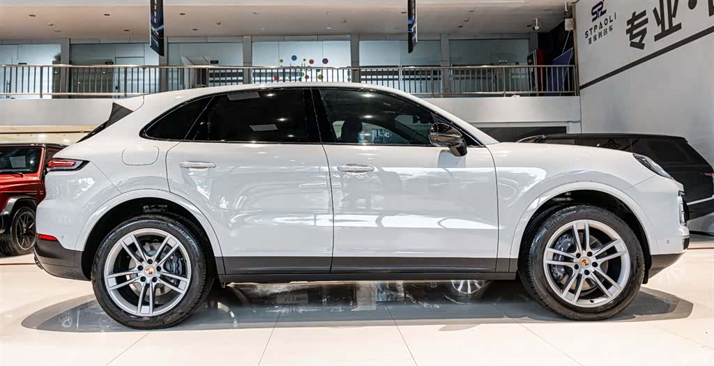 Porsche Cayenne, 2025 4