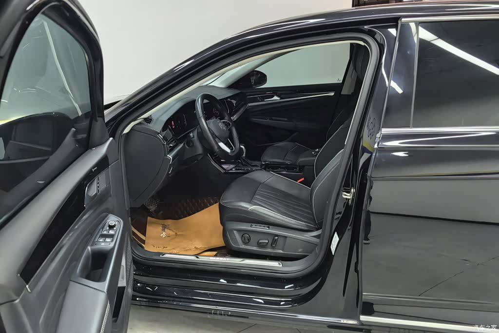 Volkswagen Passat, 2021 9