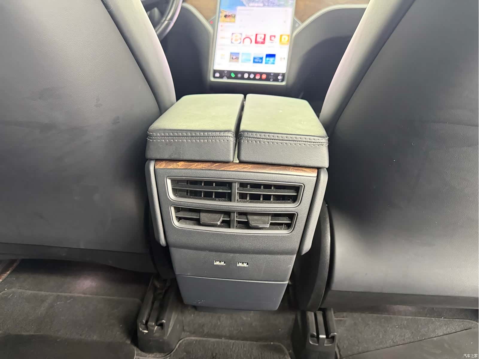 Tesla Model X, 2019 16