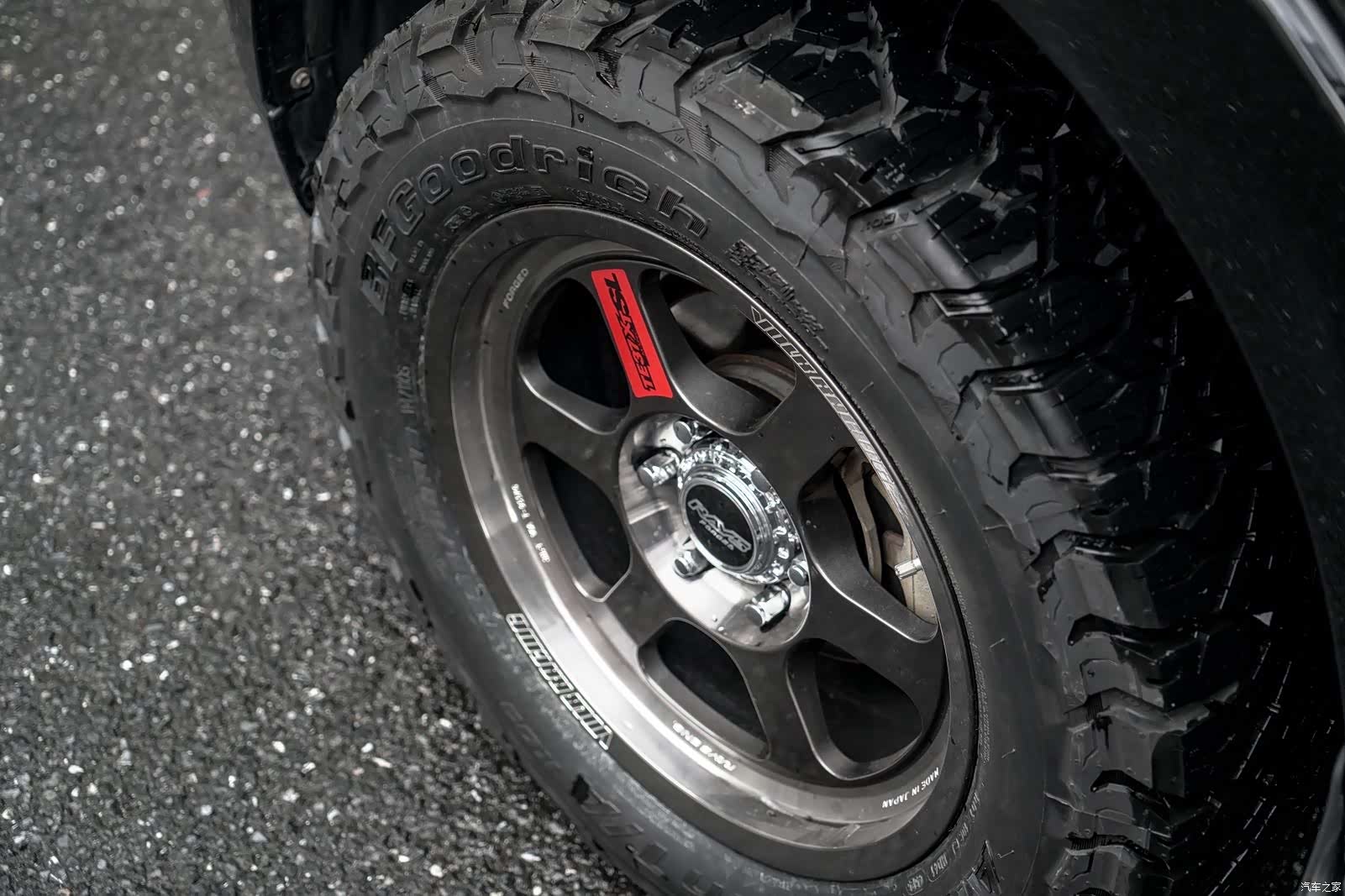 Mitsubishi Pajero, 2019 9