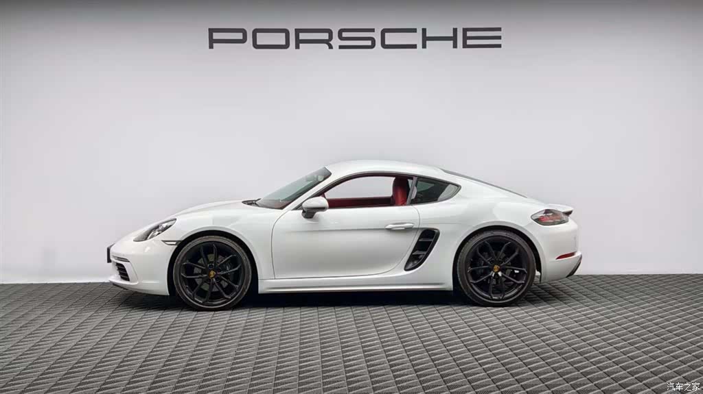 Porsche Cayman, 2024 4