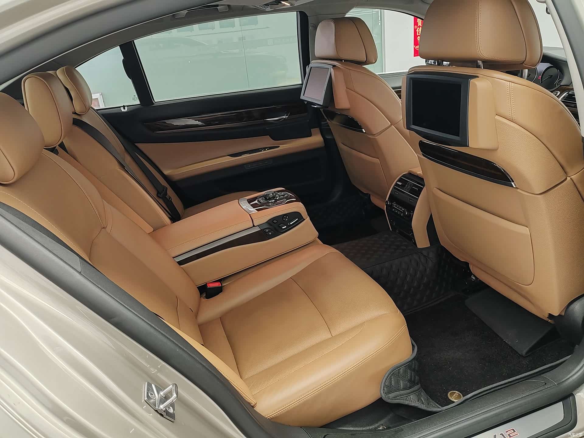 BMW 7 Series, 2012 22