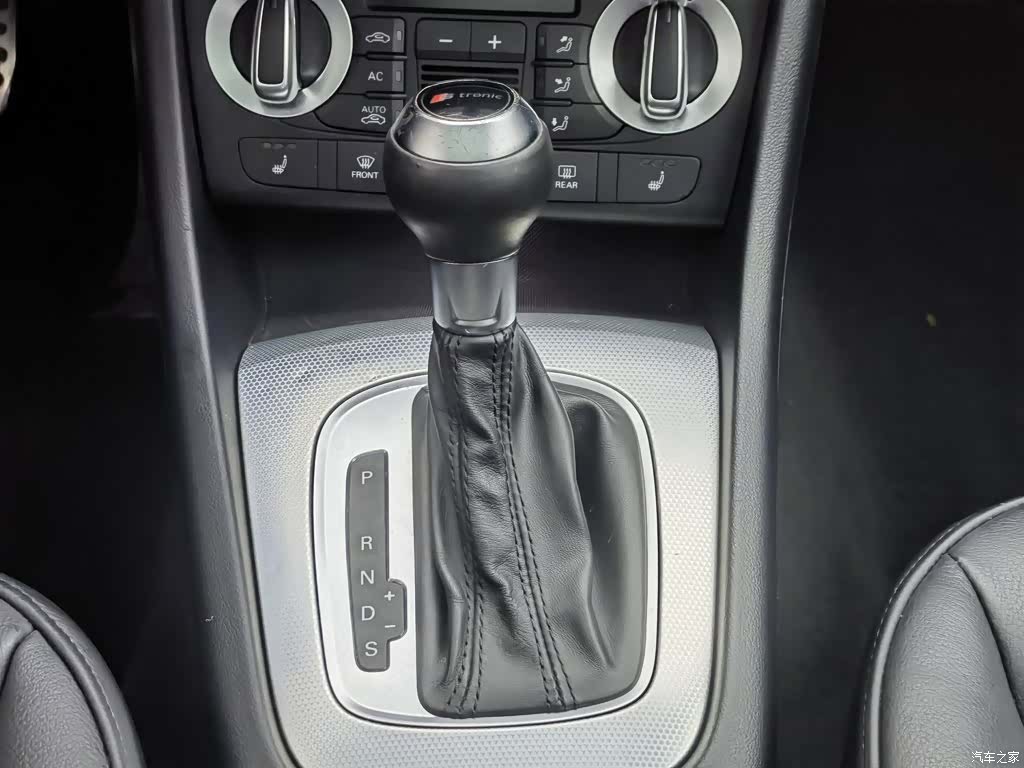 Audi Q3, 2013 13