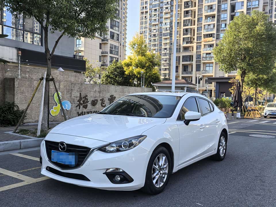 Mazda 3 Angkesaila