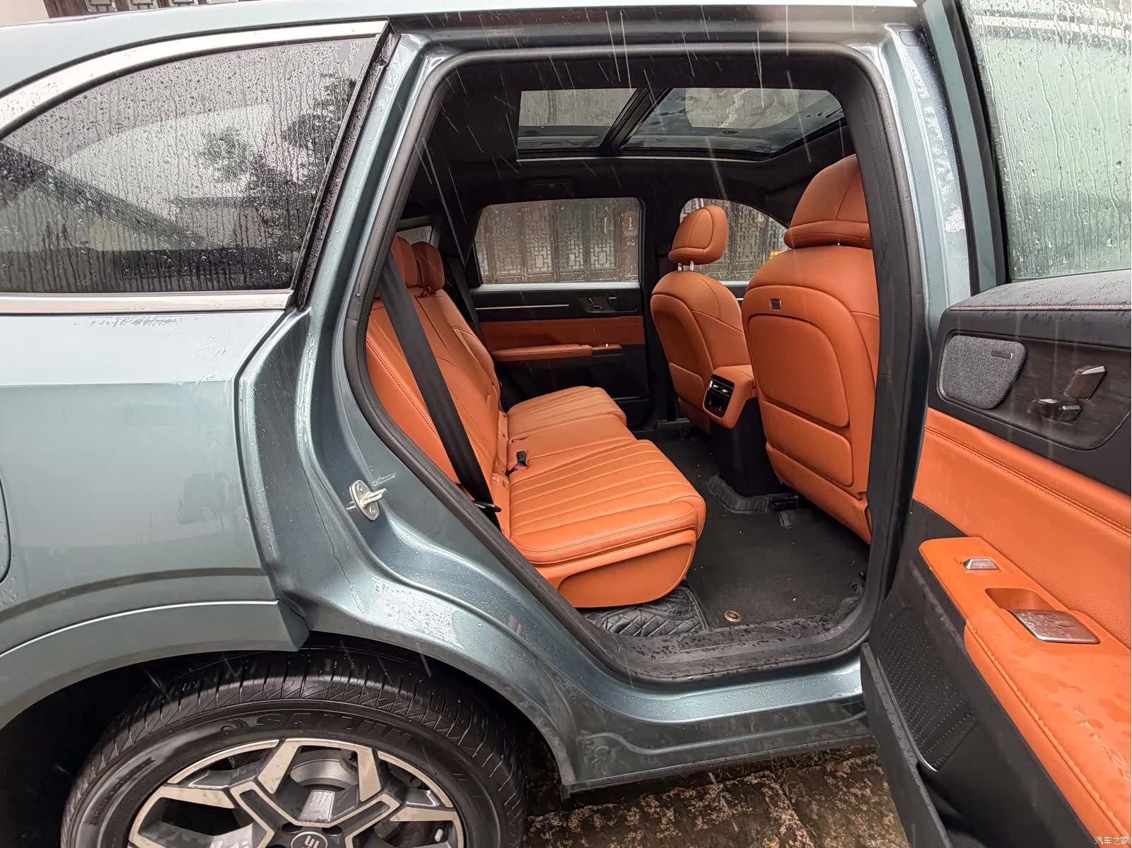 Jetour L7, 2025 19