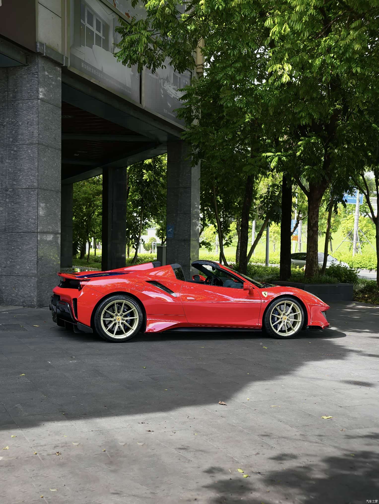 Ferrari 488, 2019 6