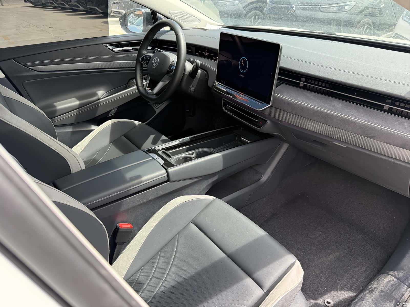 Volkswagen ID.7, 2024 8
