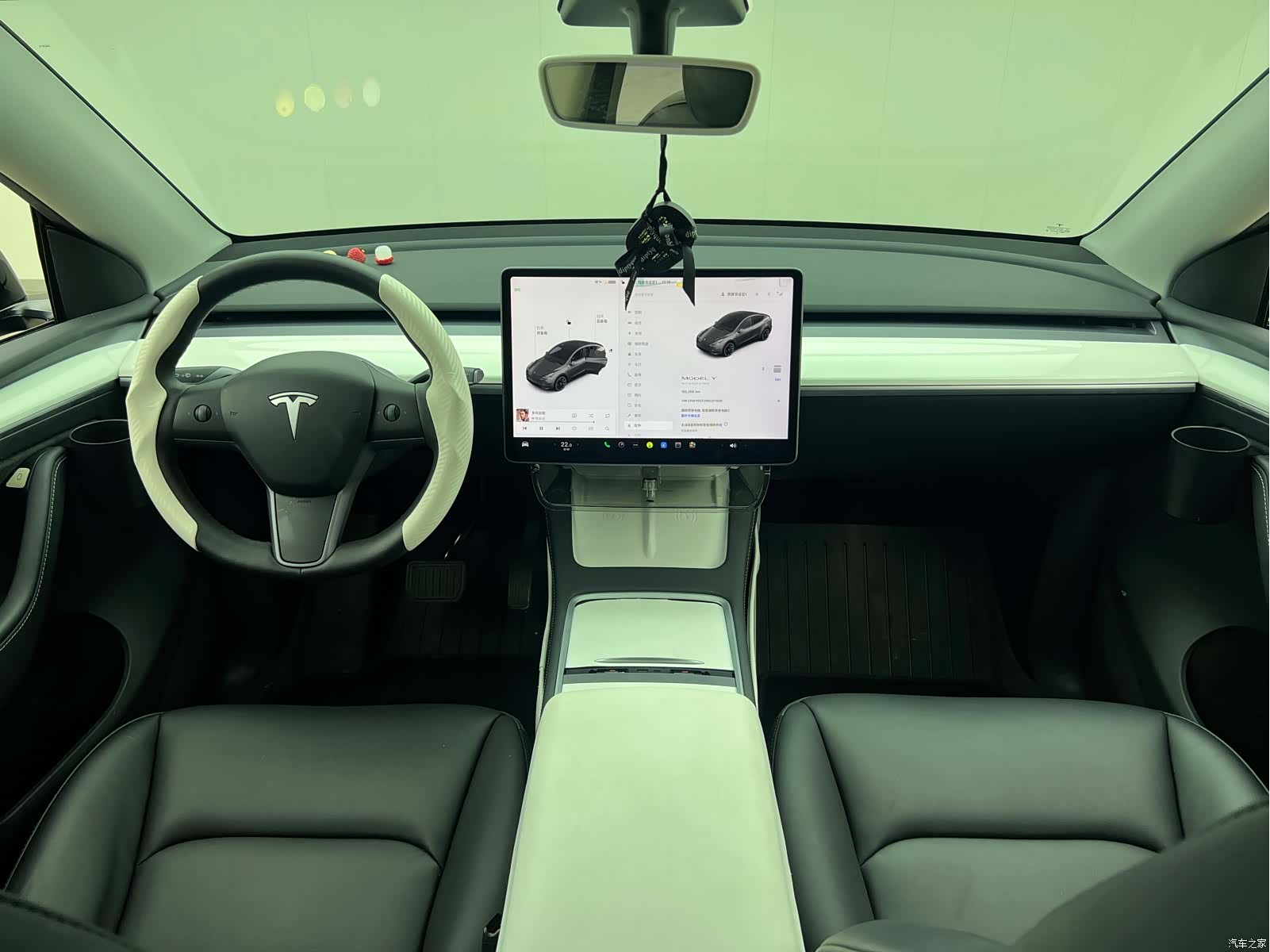 Tesla Model Y, 2021 17
