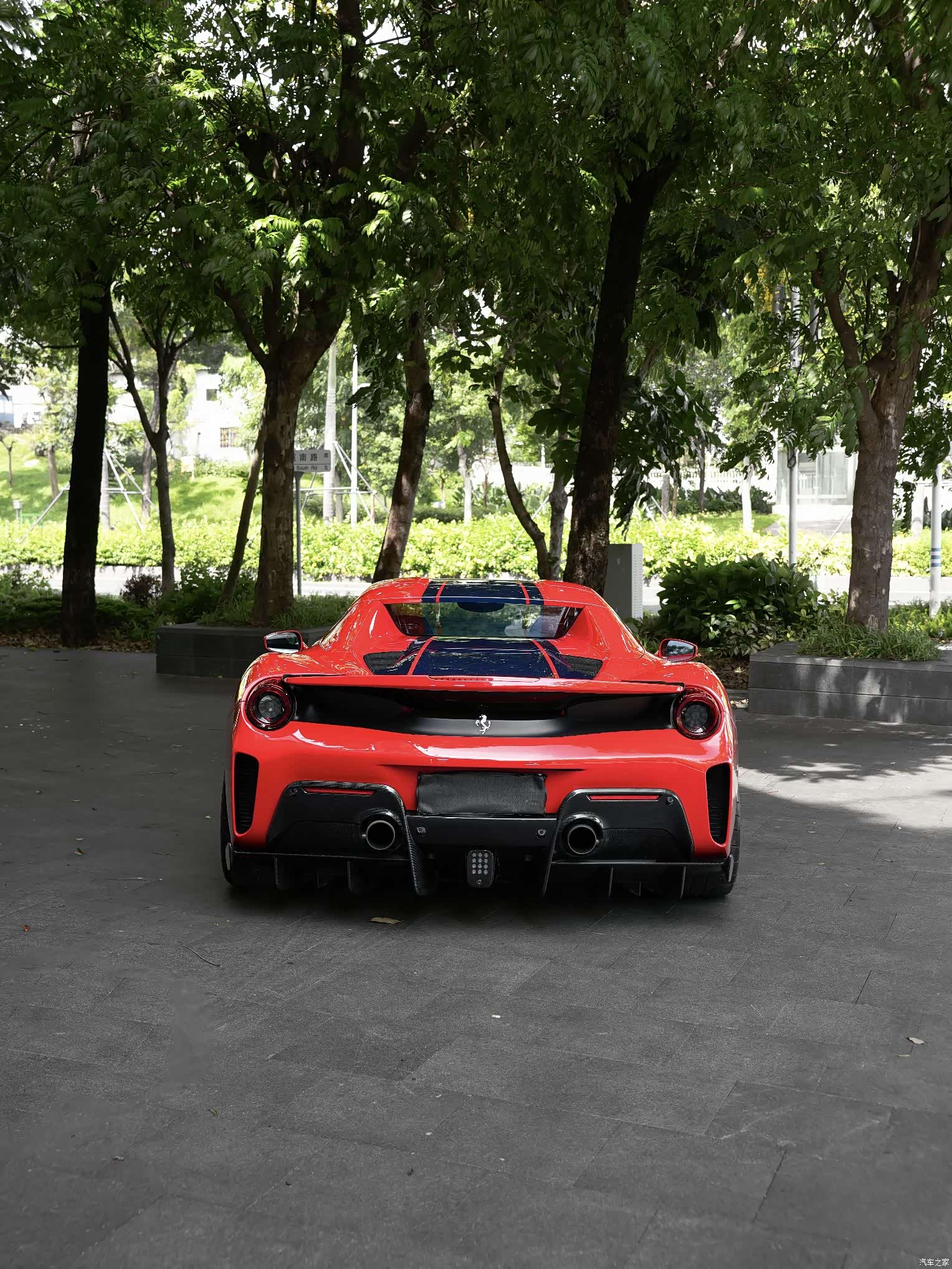 Ferrari 488, 2019 все фото
