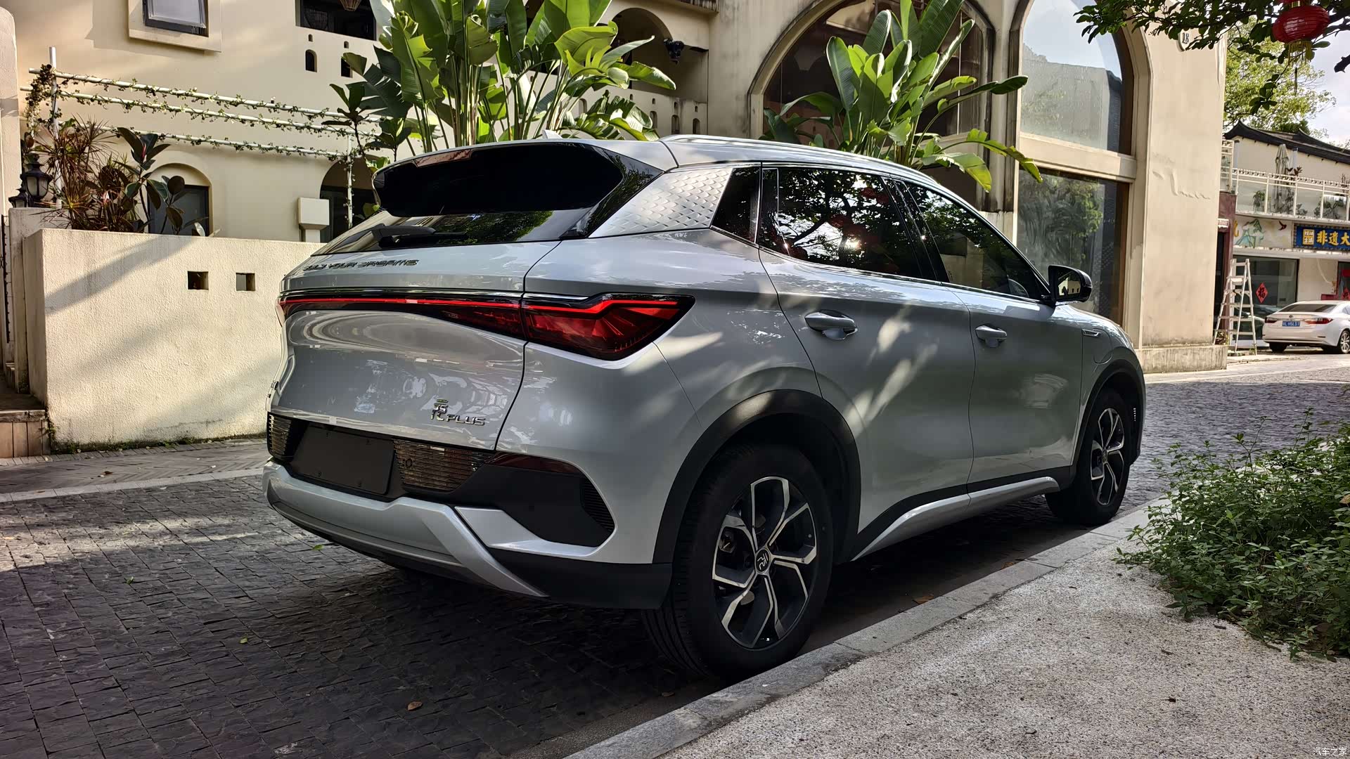 BYD Yuan, 2024 все фото