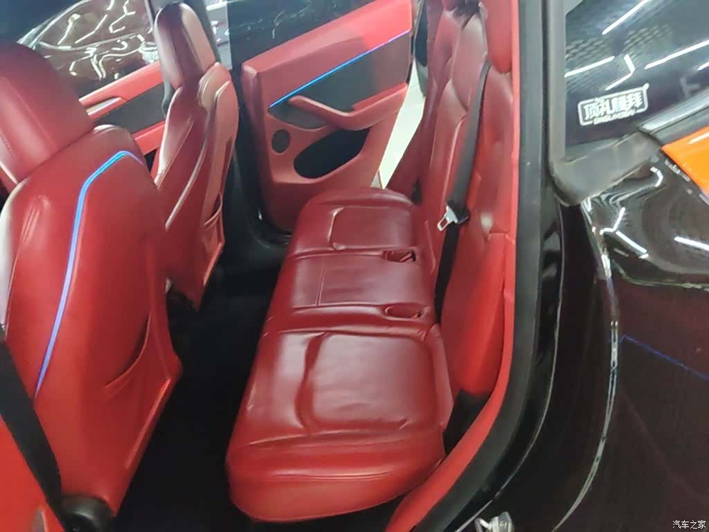 Tesla Model Y, 2021 17