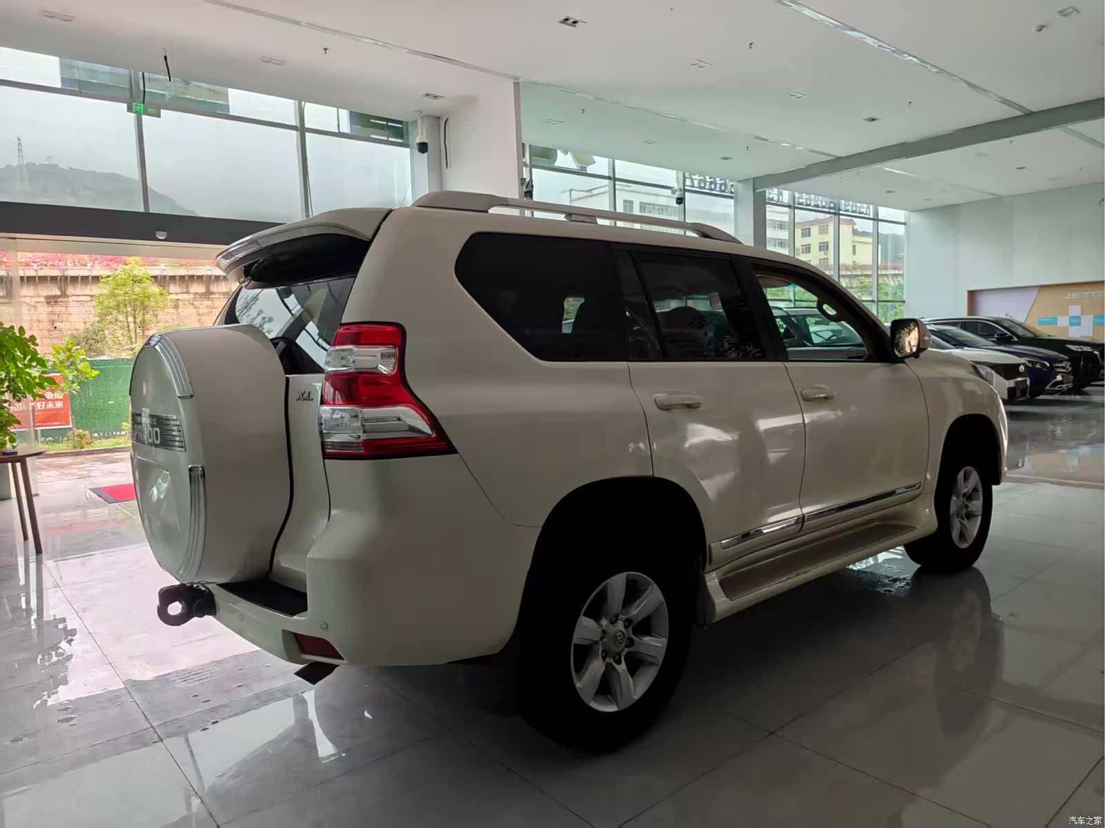 Toyota Prado, 2015 9