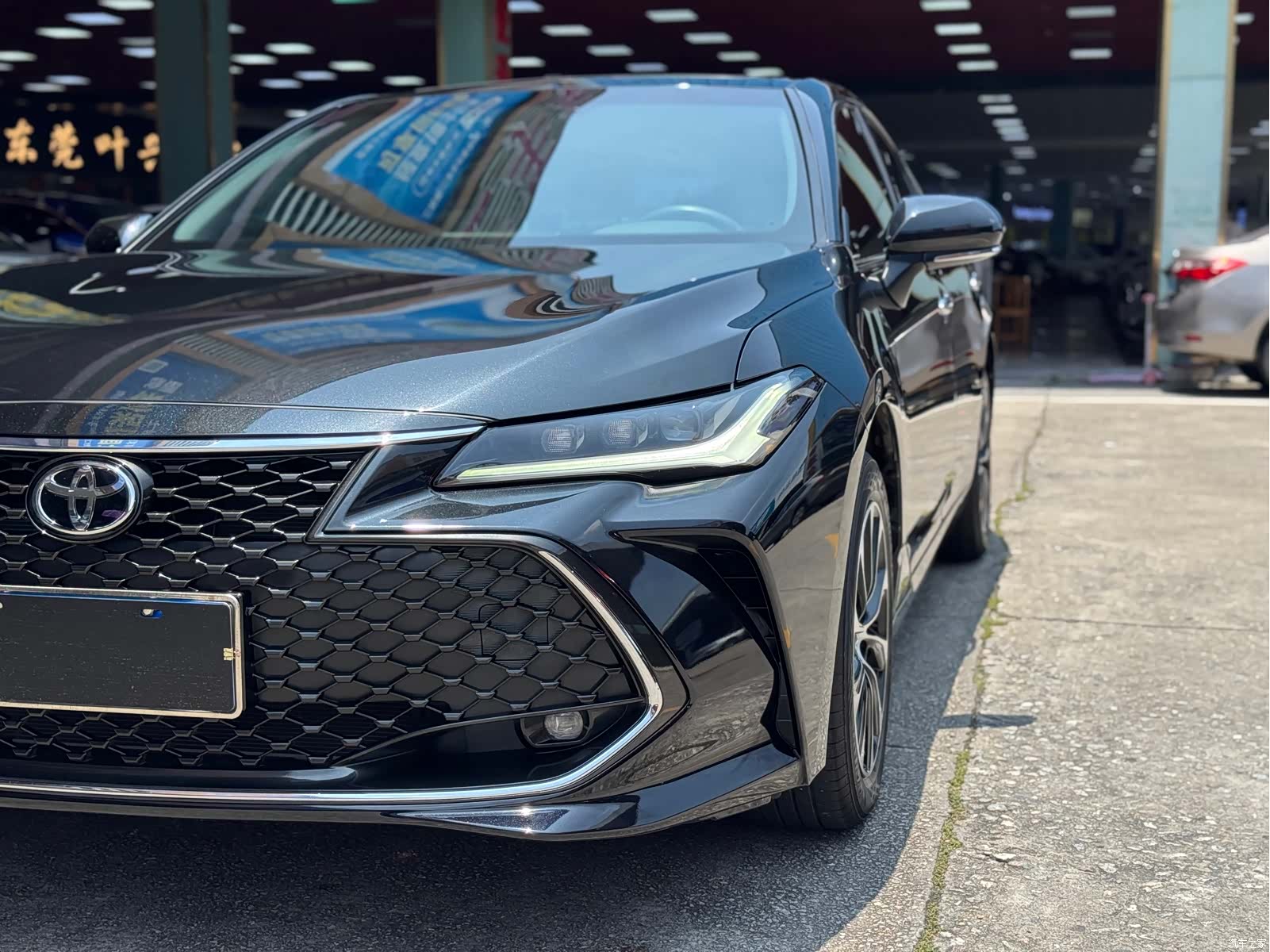 Toyota Avalon, 2023 4