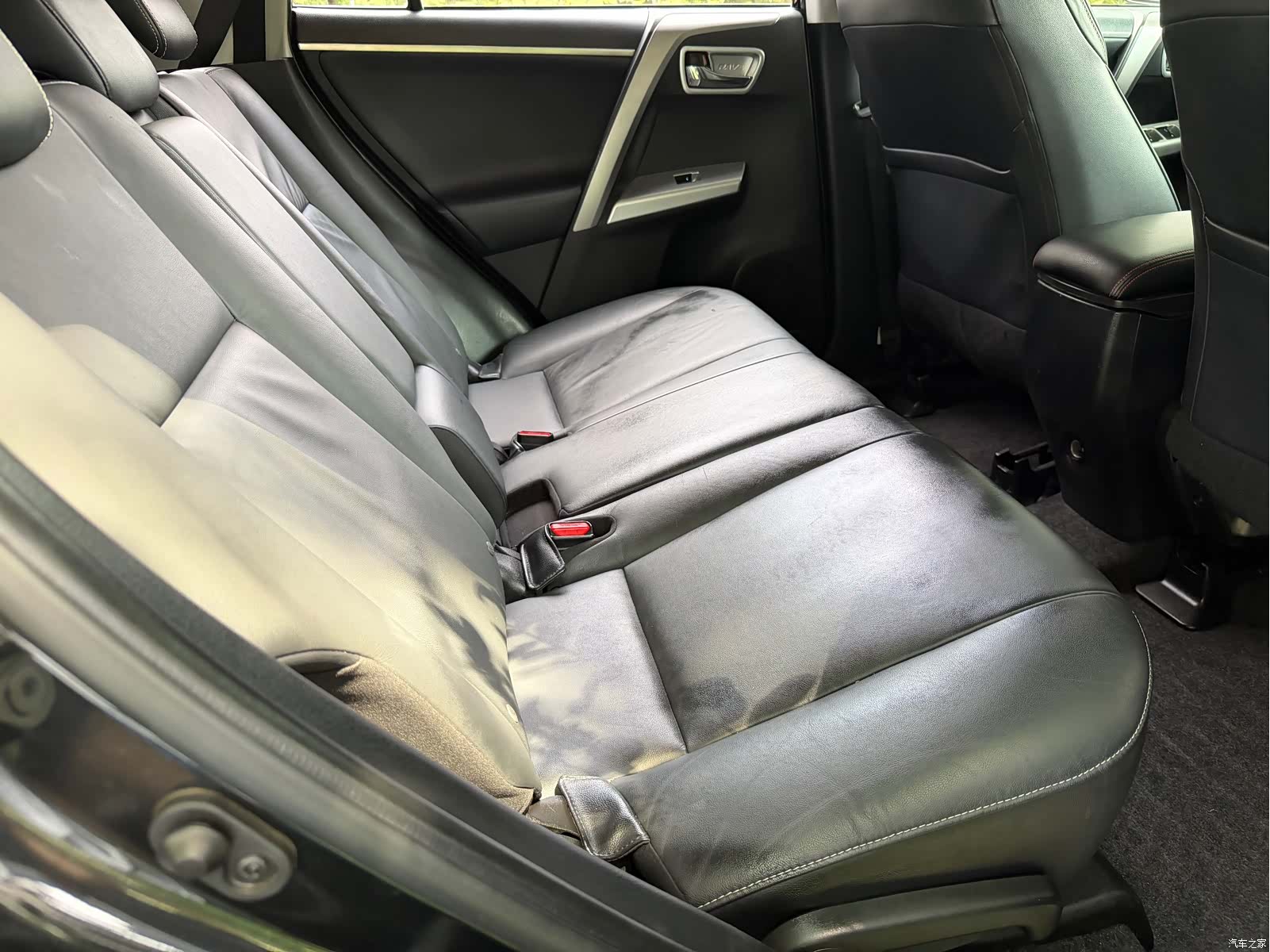 Toyota RAV4, 2017 17