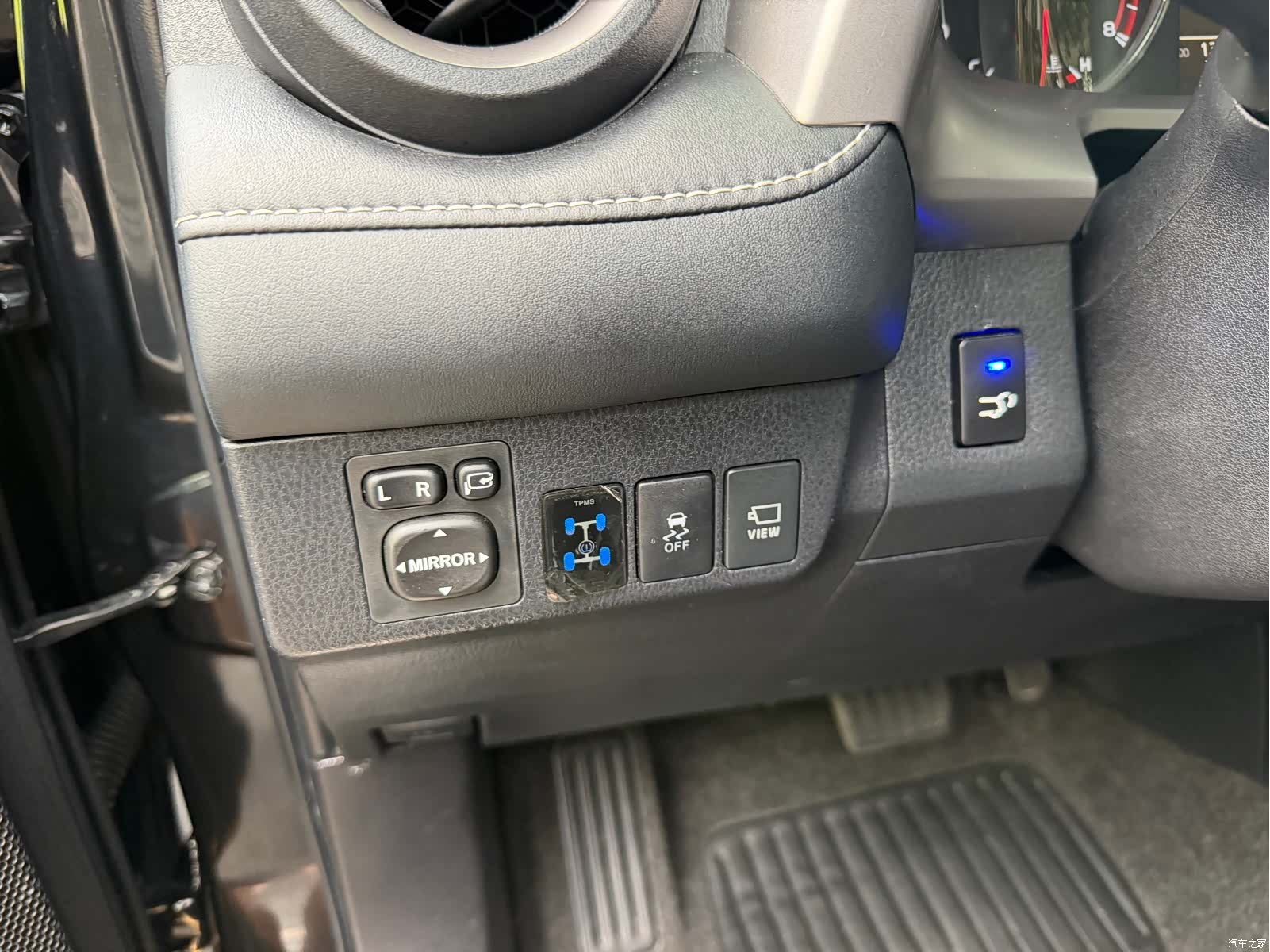 Toyota RAV4, 2017 7