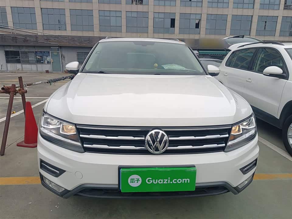Volkswagen Tiguan L