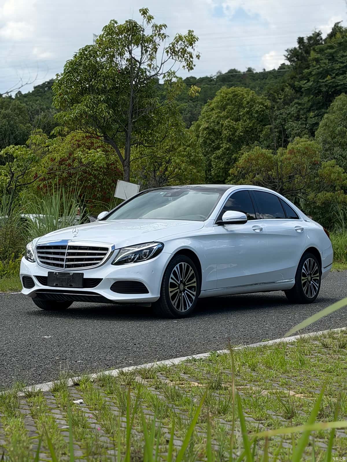 Mercedes-Benz C-Class, 2015 1