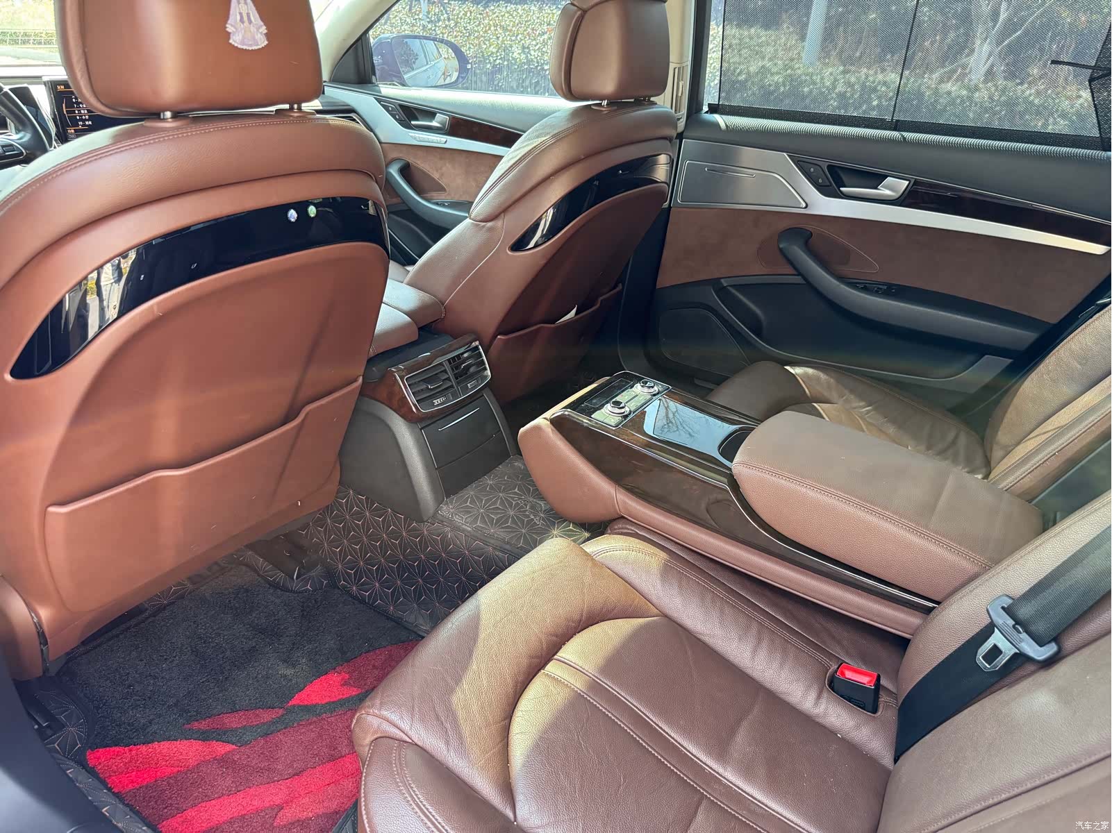 Audi A8L, 2015 10