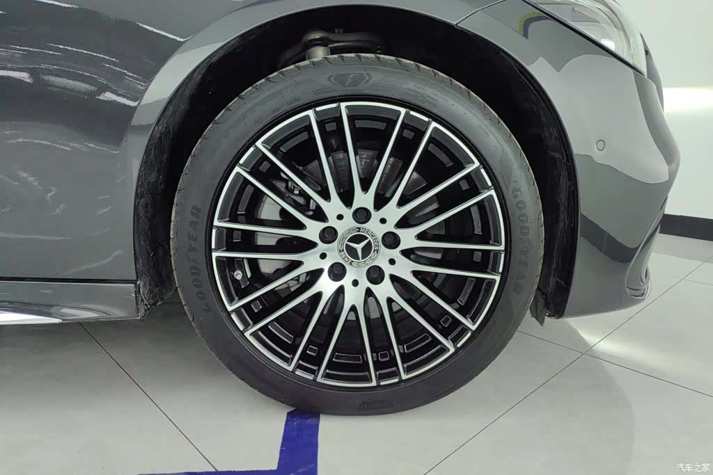 Mercedes-Benz C-Class, 2024 6