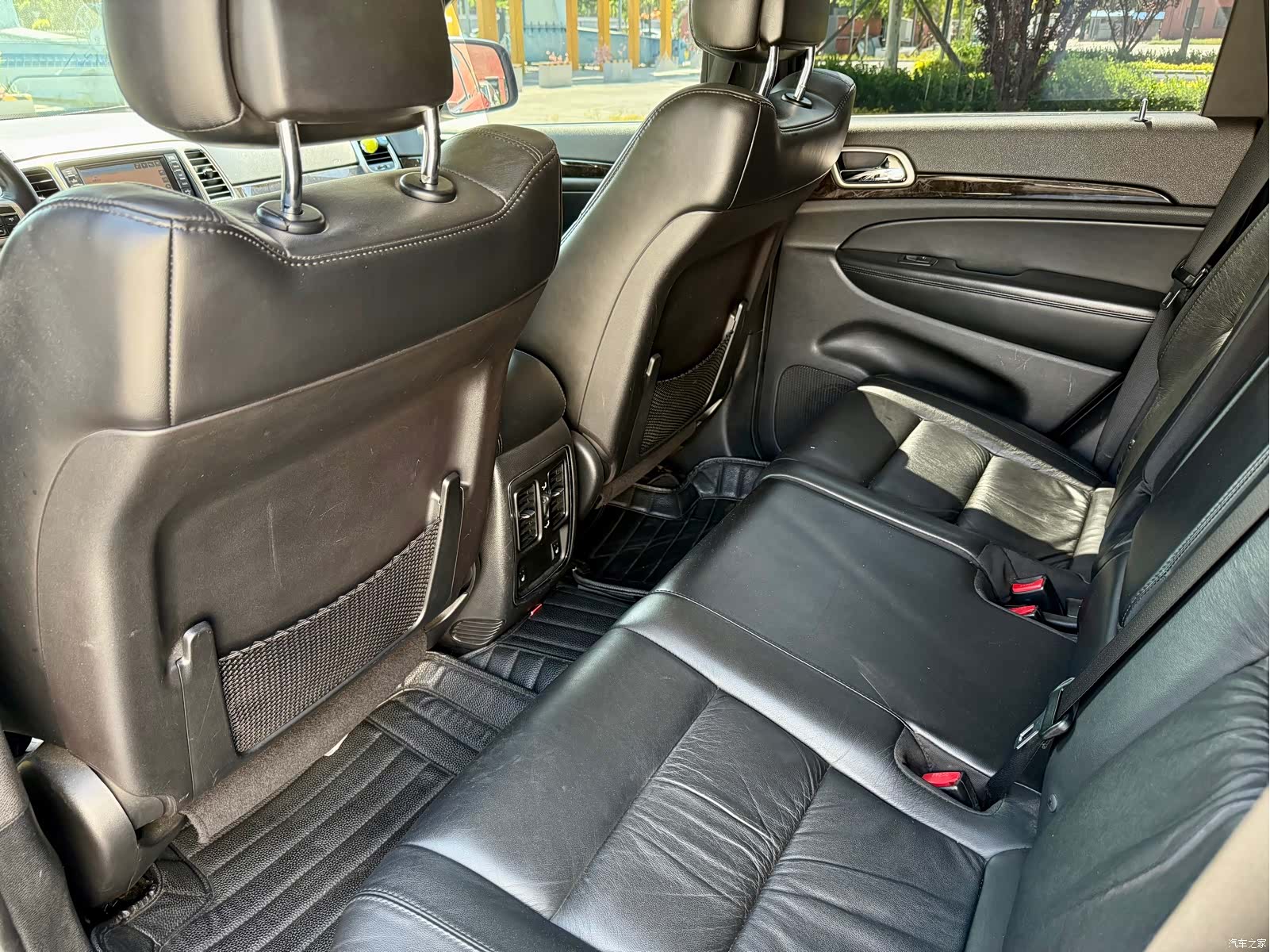 Jeep Grand Cherokee, 2012 14