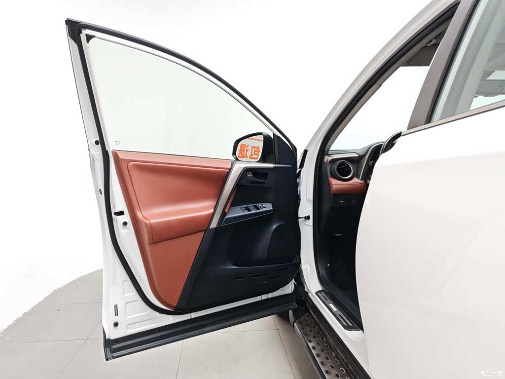 Toyota RAV4, 2014 8