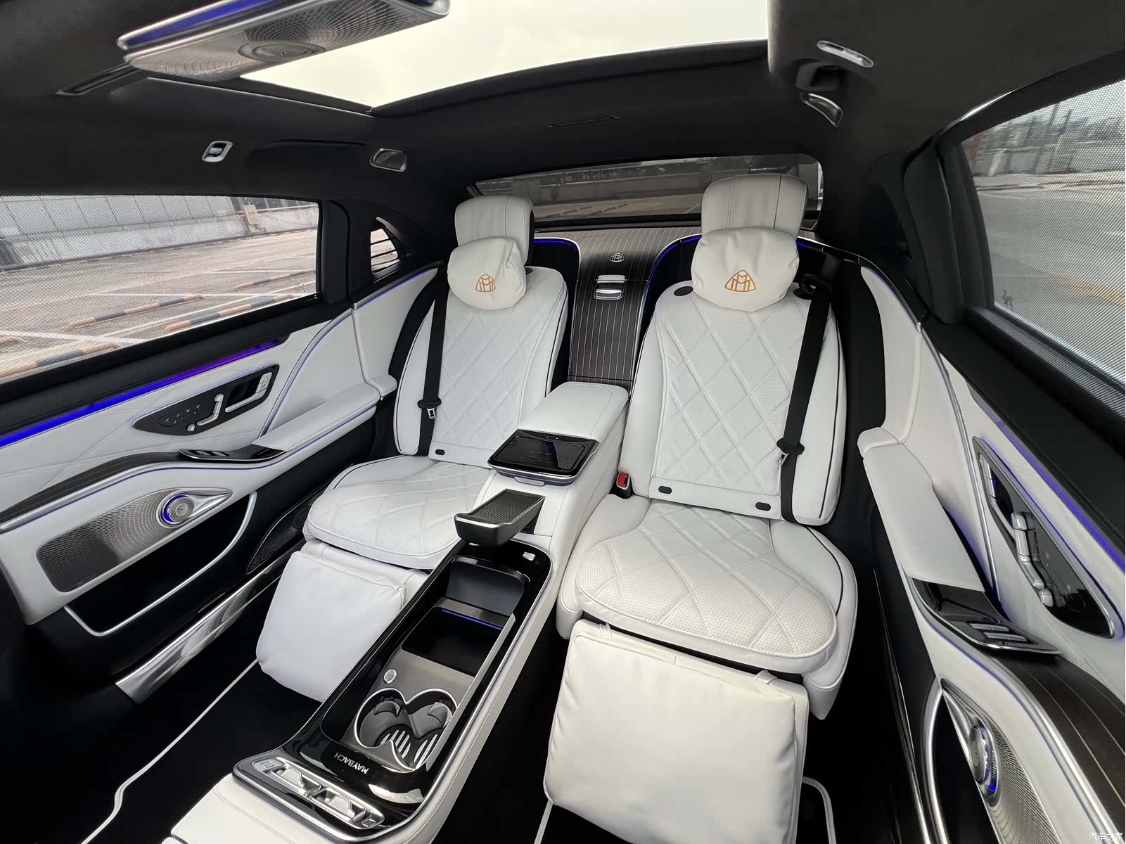Maybach S-Class, 2024 13