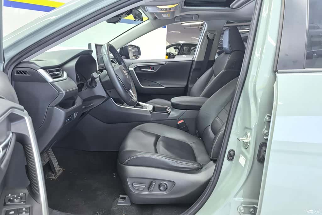 Toyota RAV4, 2020 9