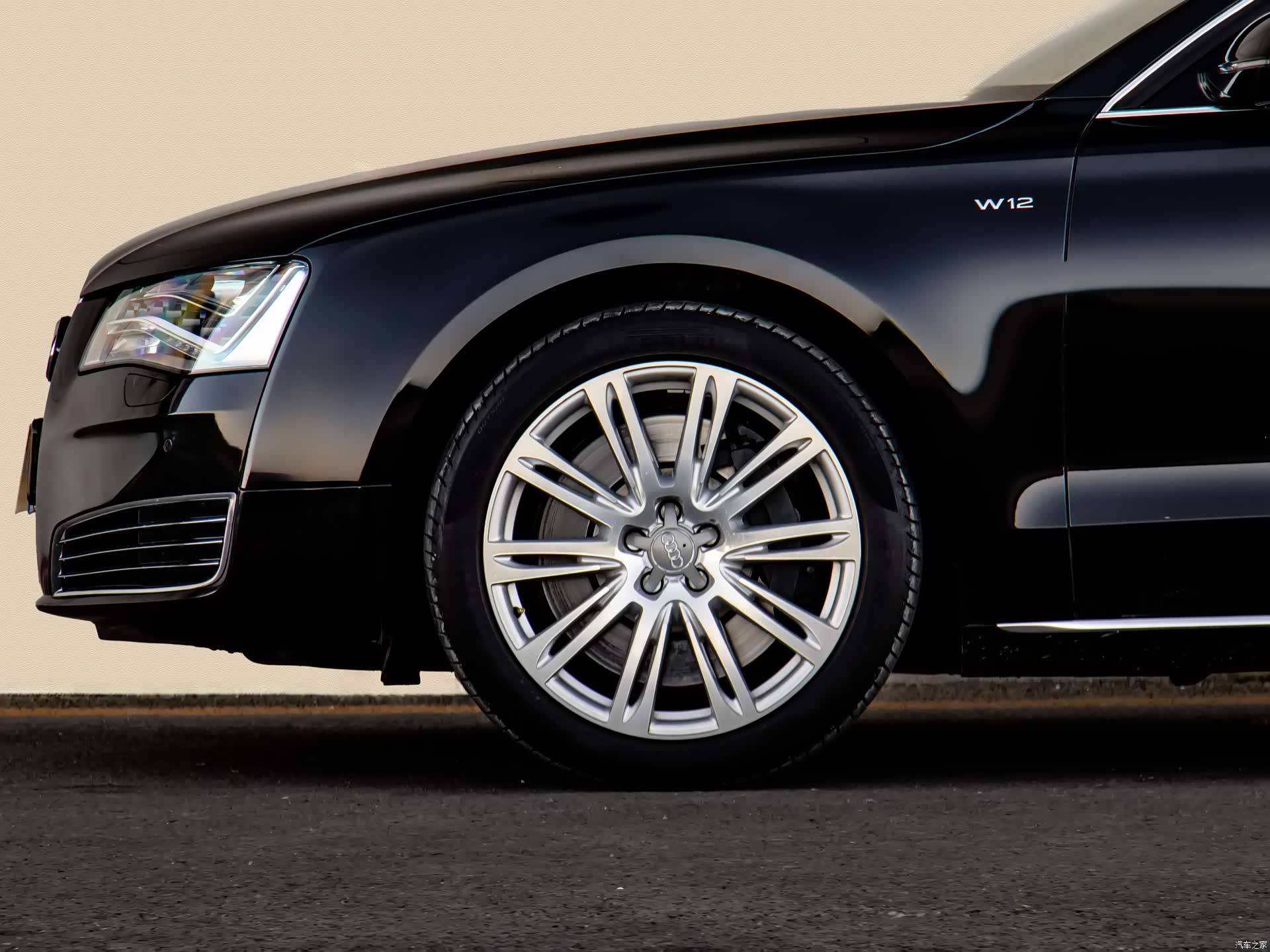Audi A8L, 2012 4