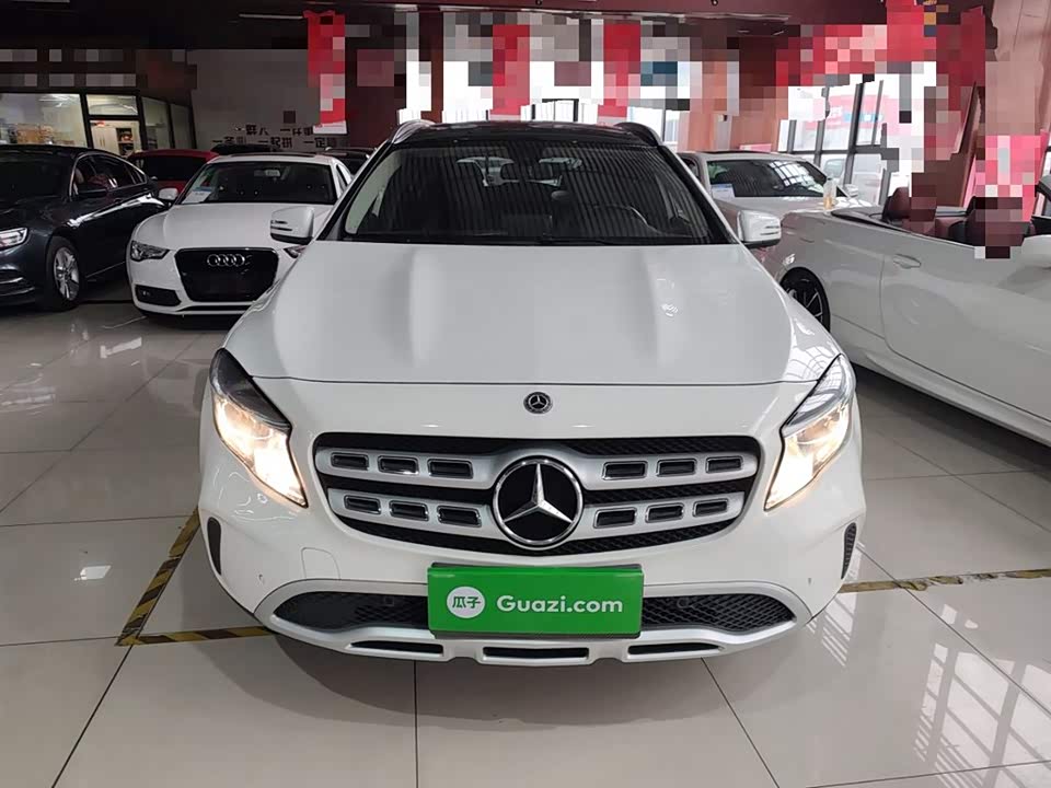 Mercedes-Benz GLA