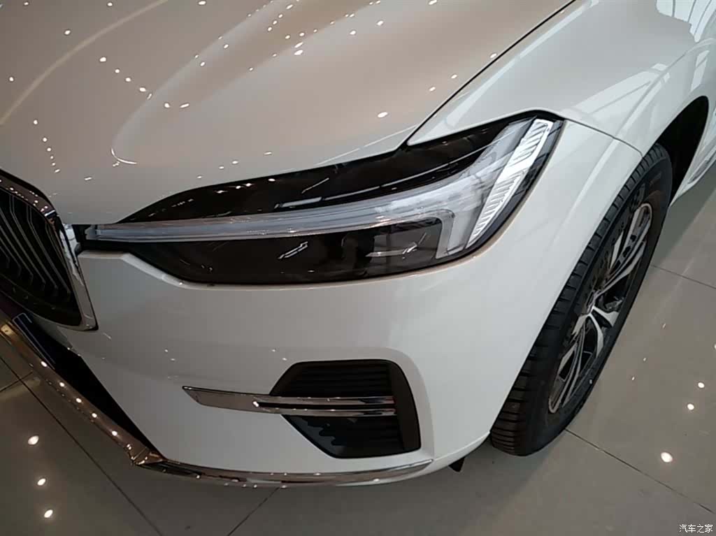 Volvo XC60, 2026 24