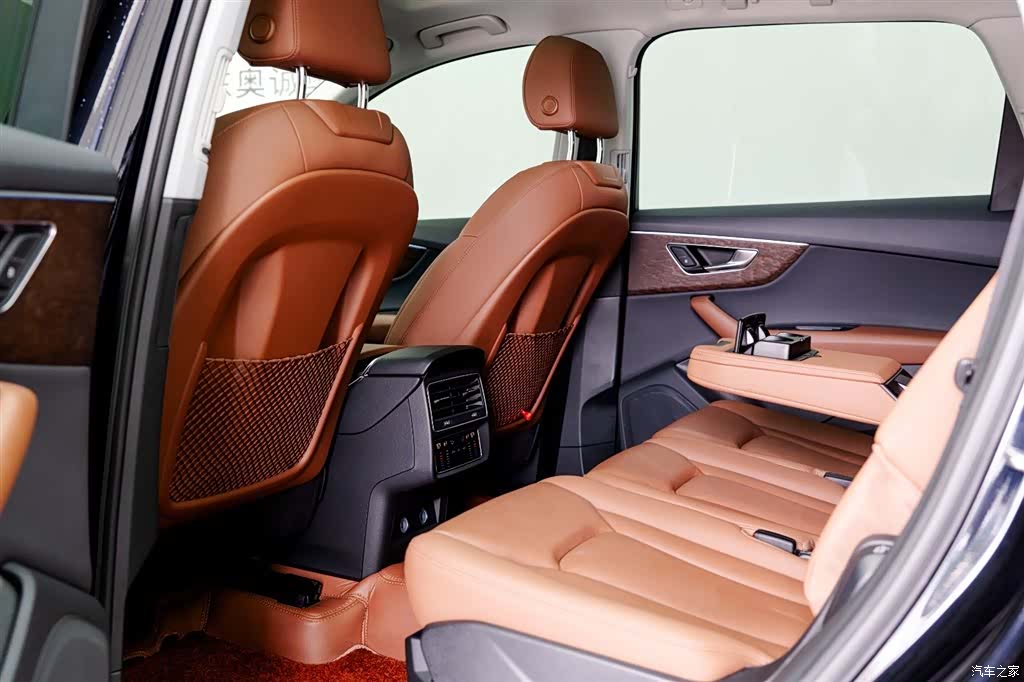 Audi Q7, 2021 15